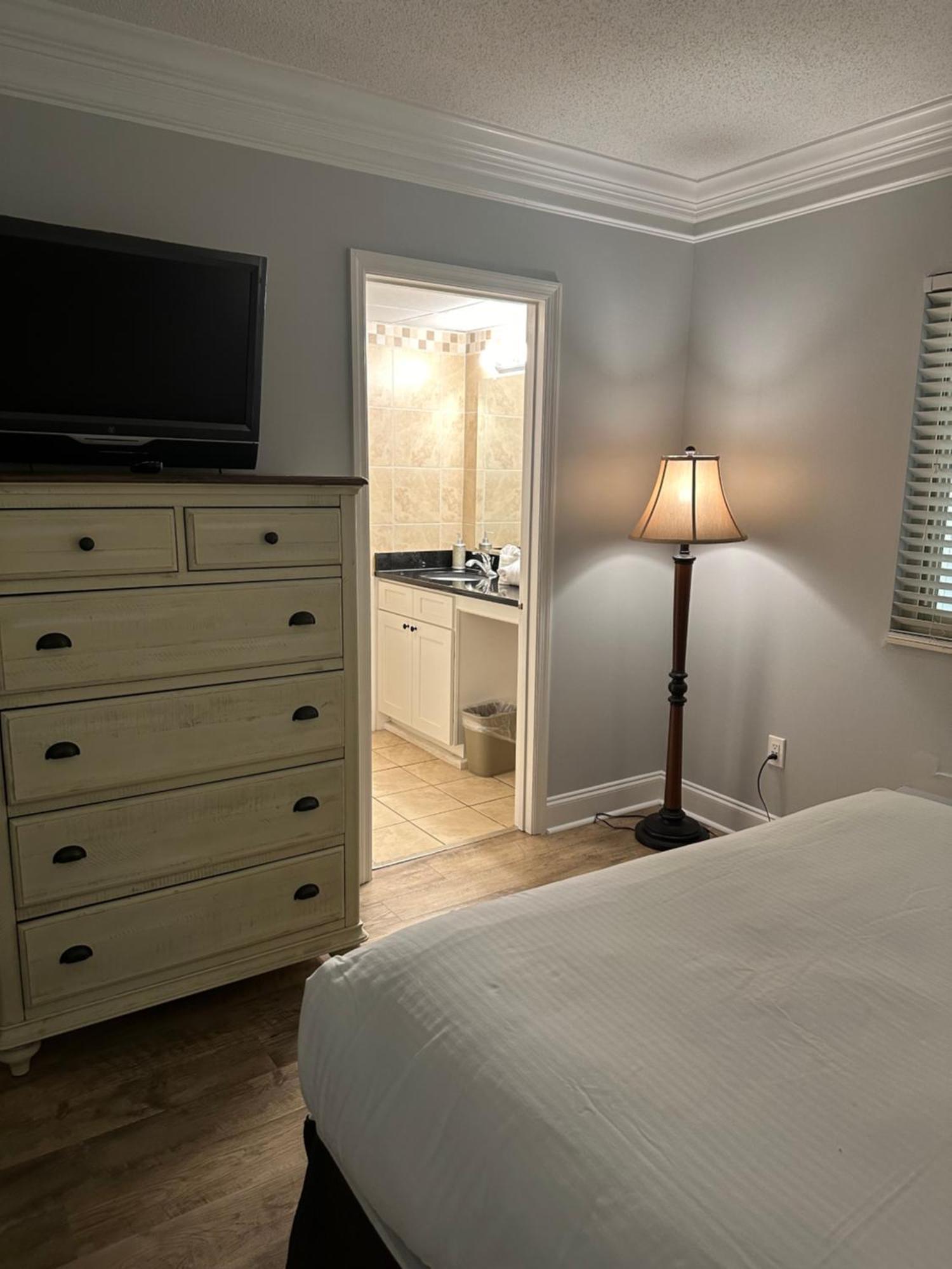 River Place #101 2bd Holiday home *
